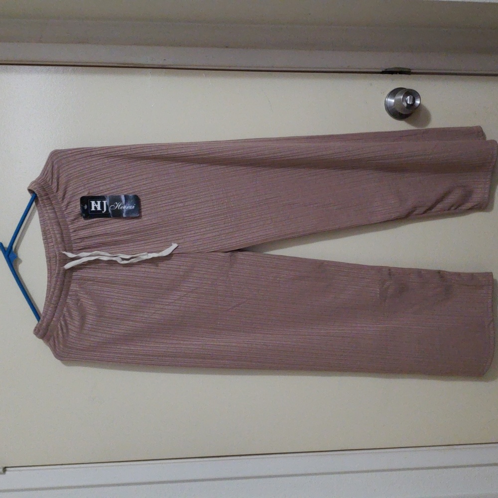 Pants - Picture 3 of 6